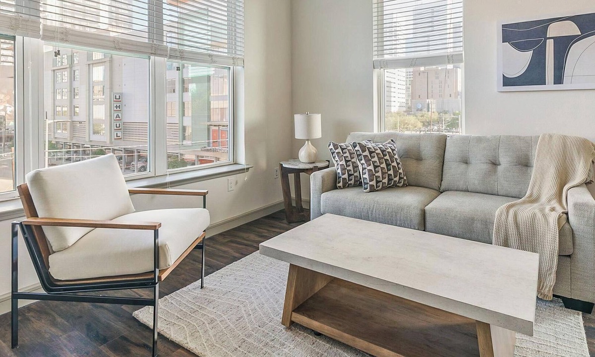 Central Business District Apartment | Landing | Stunning 2BD, Clubhouse, Courtyard
