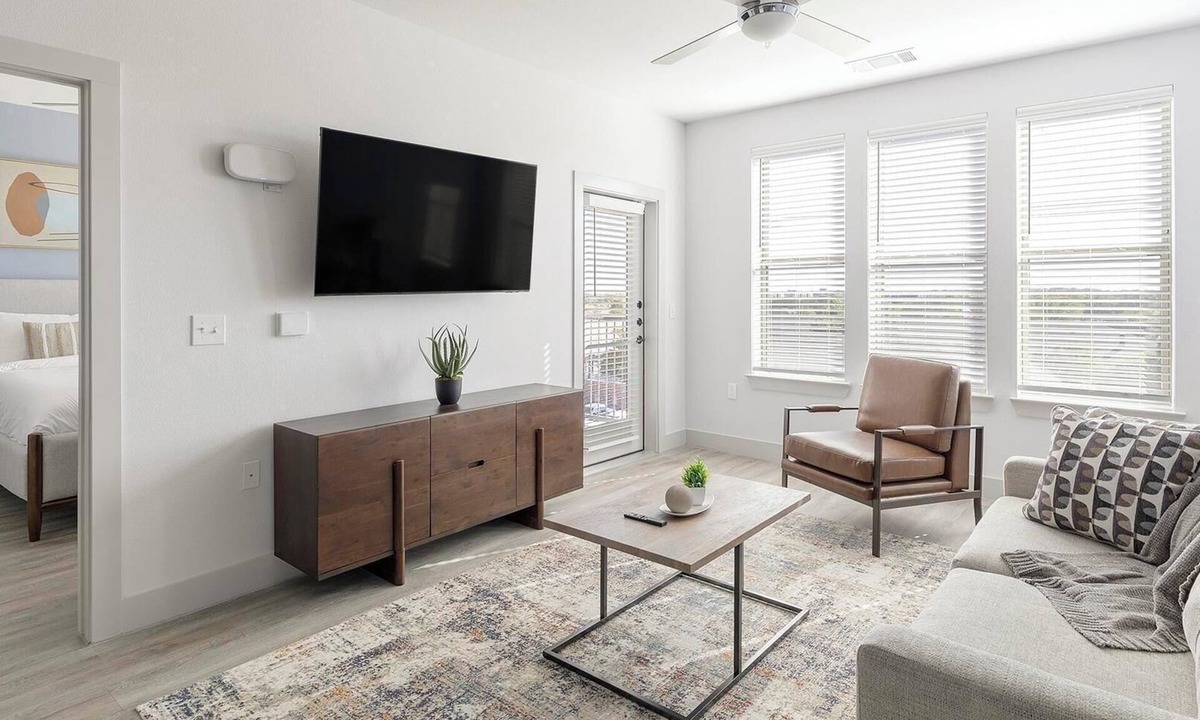 Corinth Apartment | Landing | Stunning 2BD in Corinth