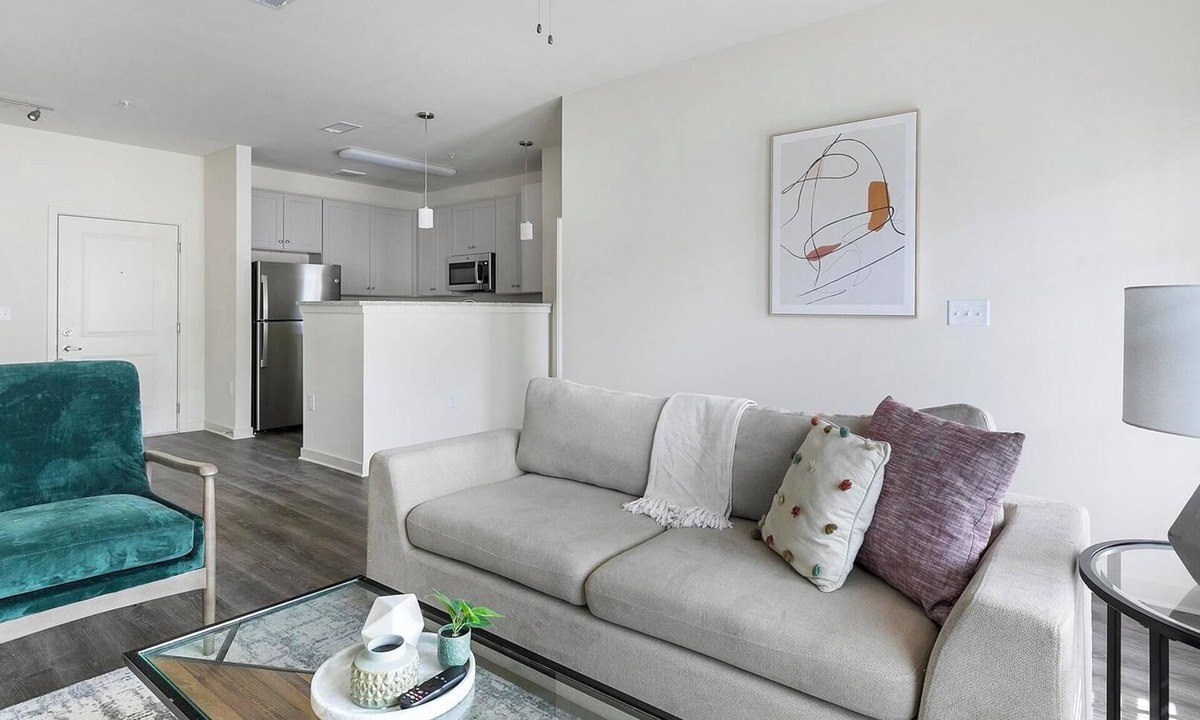 Fort Worth Apartment | Landing | Stunning 2BD in North Fort Worth