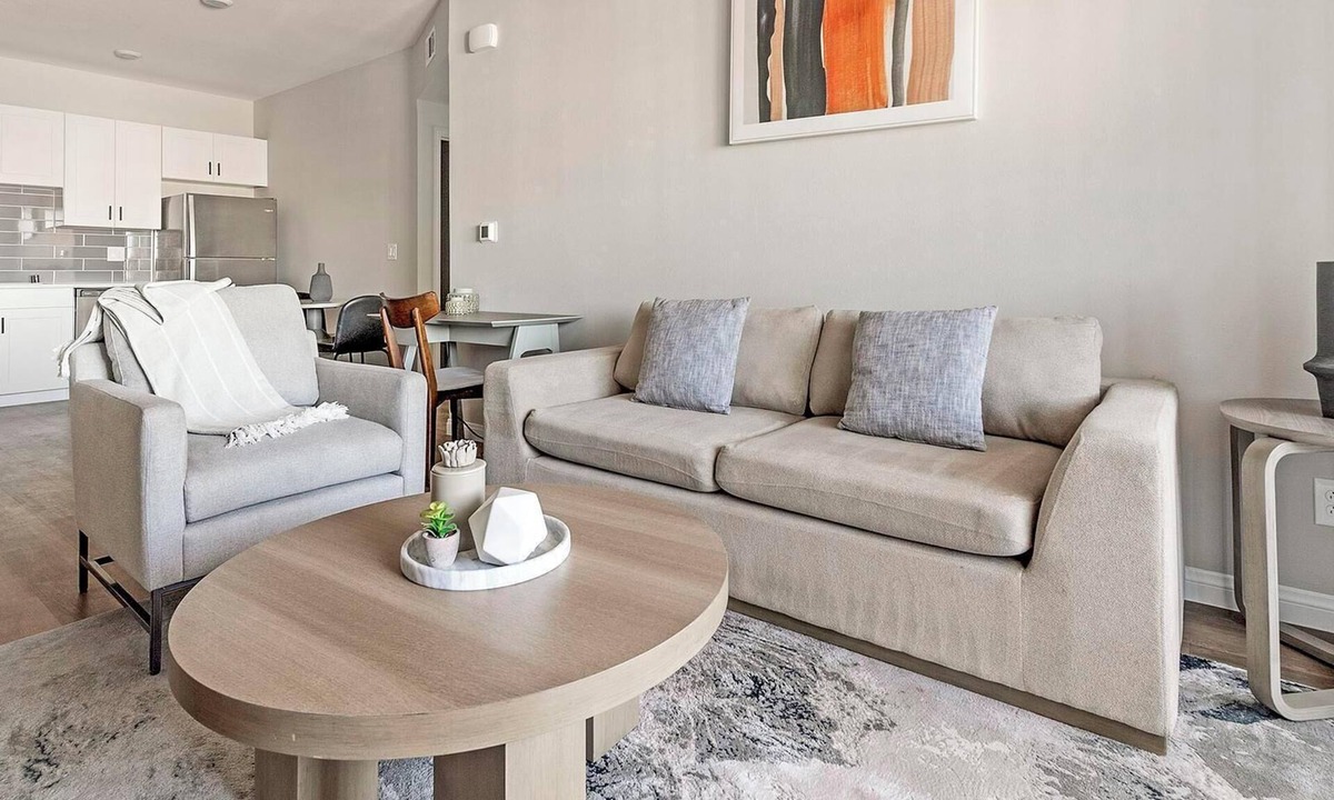 Townsite Apartment | Landing | Stunning 2BD, Rooftop Lounge, Pool