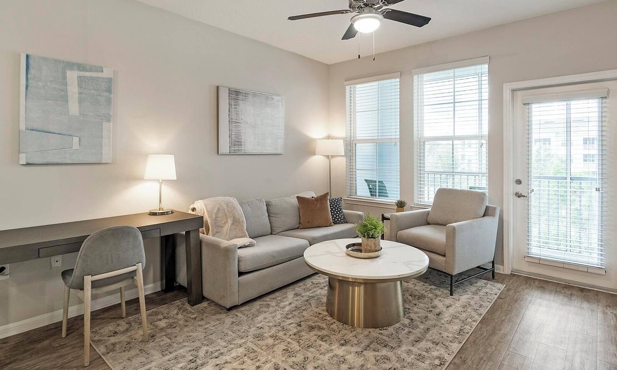 Land O' Lakes Apartment | Landing | Stunning 1BD, Pool, Gym