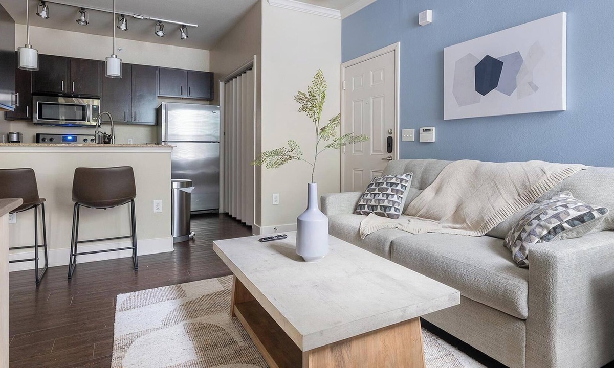 Austin Apartment | Landing | Stylish 1BD, Gym