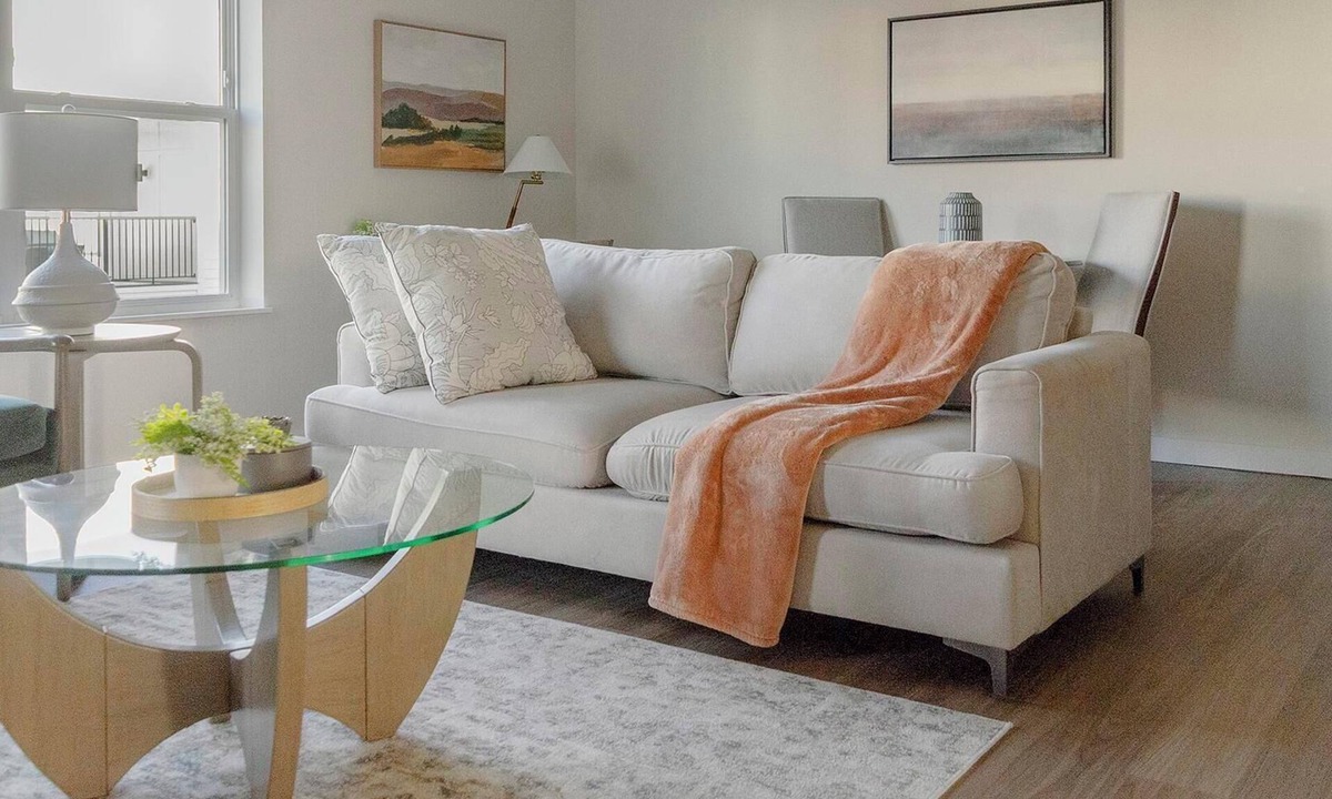Cartersburg Apartment | Landing | Stylish 2BD, Clubhouse, Gym