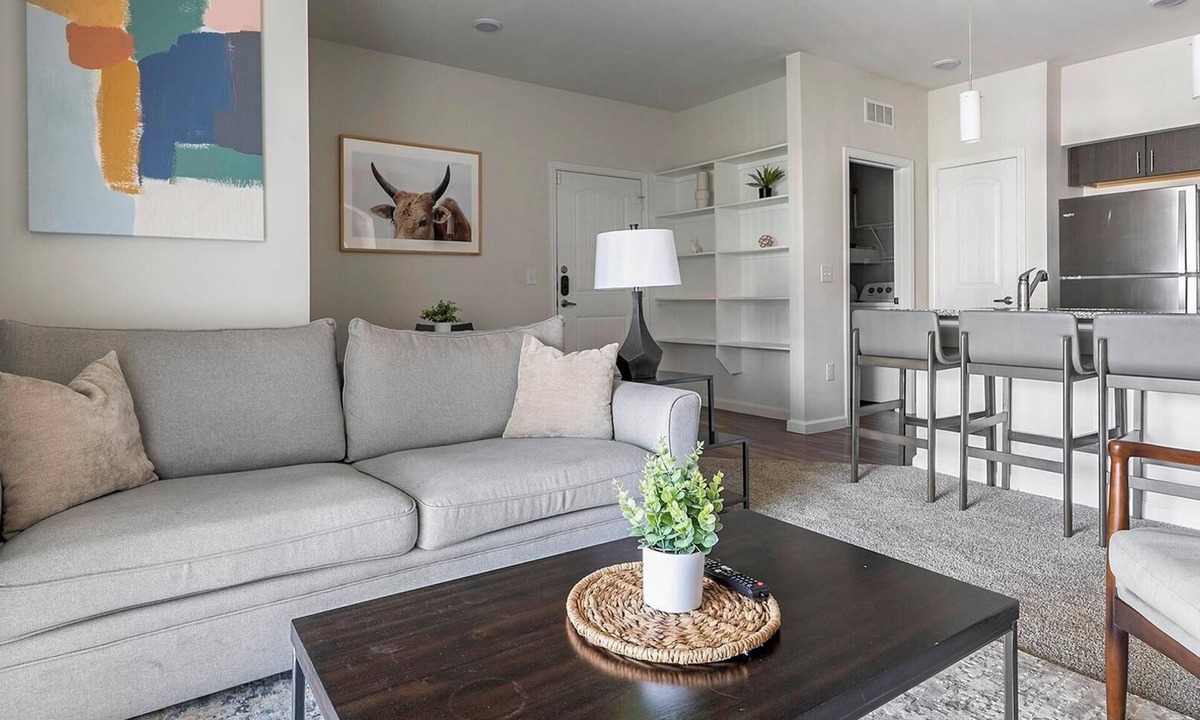 Pflugerville Apartment | Landing | Stylish 2BD, Gym, Yoga Studio