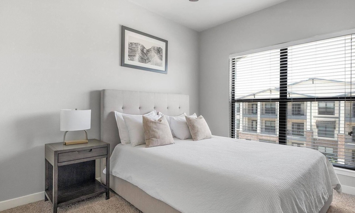 Katy Apartment | Landing | Stylish 2BD, Clubhouse, Pool