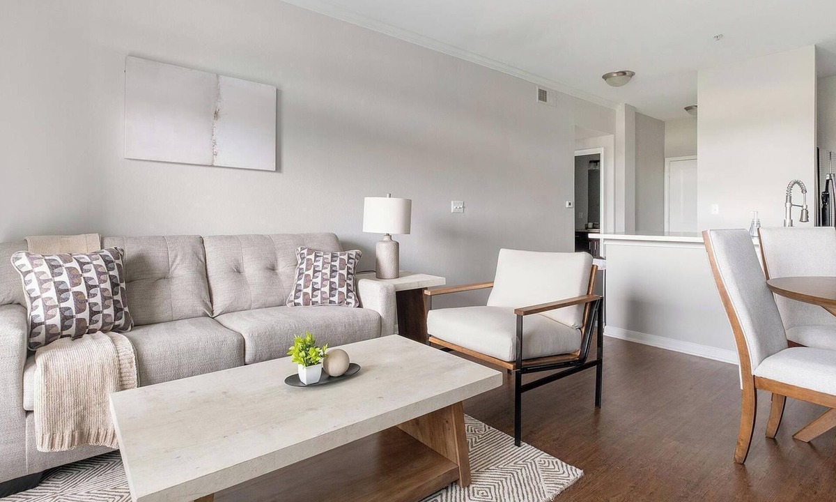 Atascocita Apartment | Landing | Stylish 2BD, Gym, Clubhouse