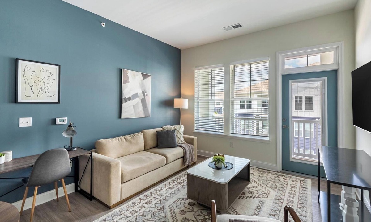 Wilmington Apartment | Landing | Stylish 2BD, Gym, Pool