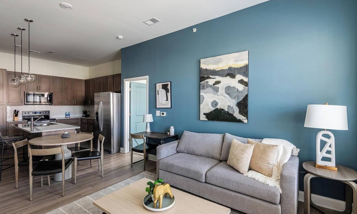 Wilmington Apartment | Landing | Stylish 2BD, Pool, Gym