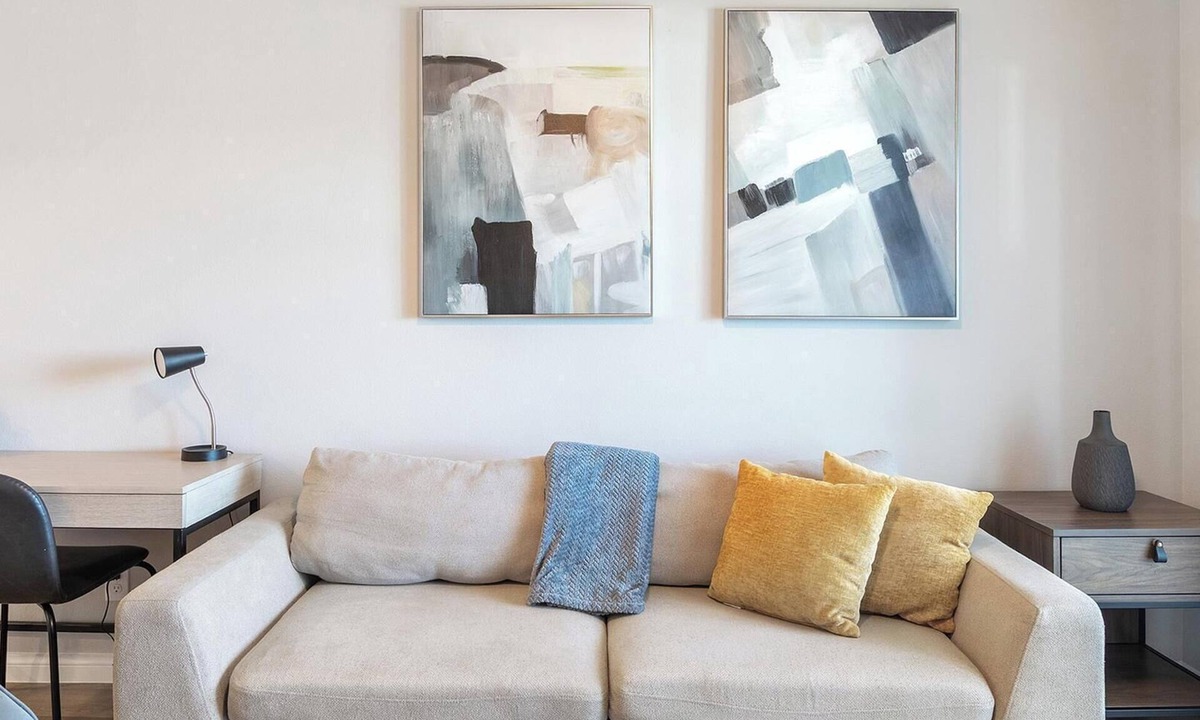 Townsite Apartment | Landing | Stylish 2BD, Rooftop Lounge, Pool