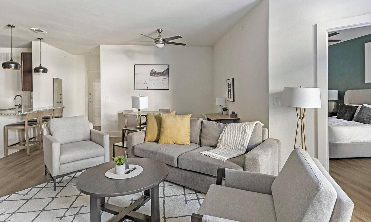 Fort Worth Apartment | Landing | Stylish 2BD, Gym, Pool