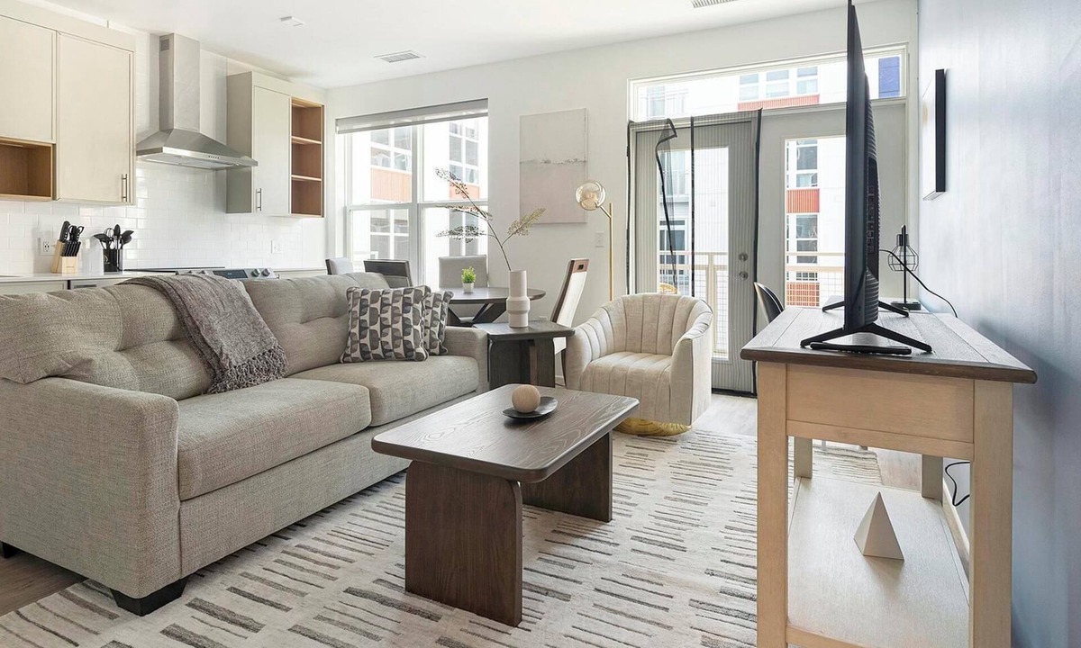 Hyattsville Apartment | Landing | Stylish 2BD, Game Room, Gym