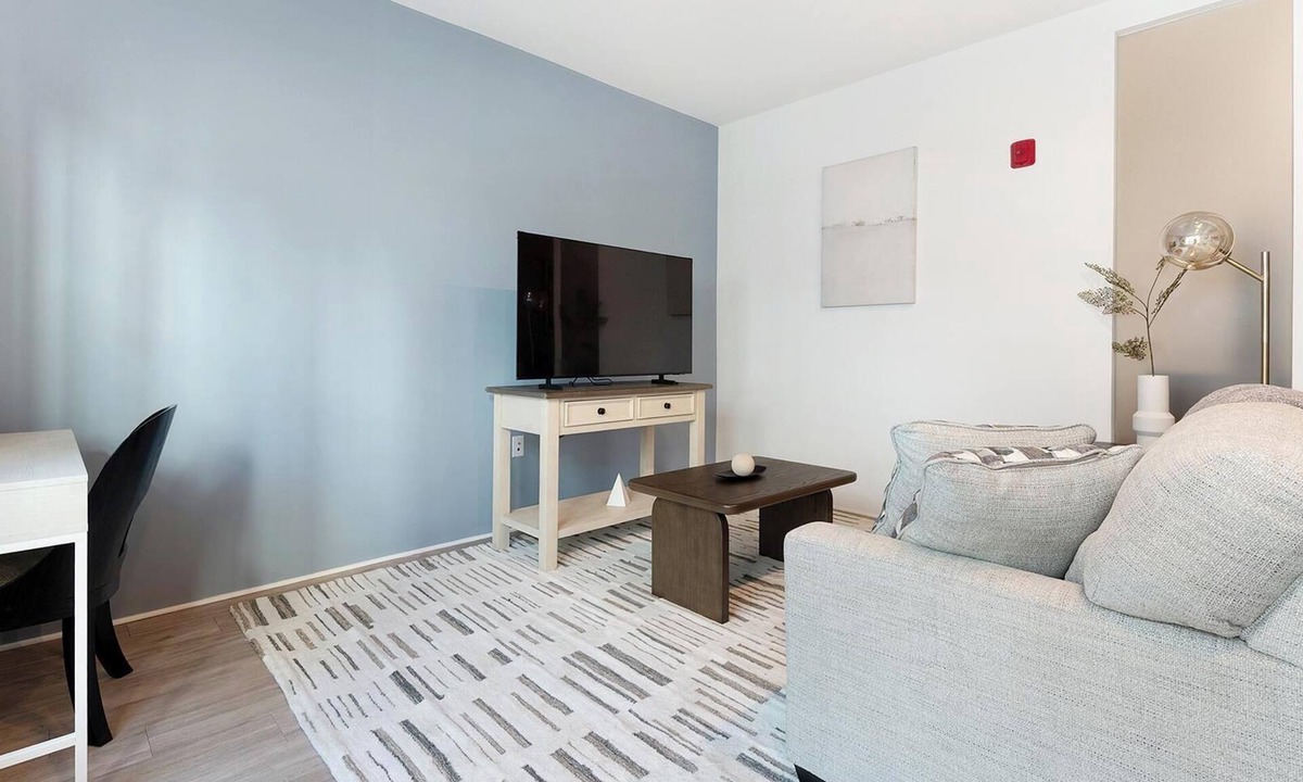 Hyattsville Apartment | Landing | Stylish 2BD, Gym, Game Room