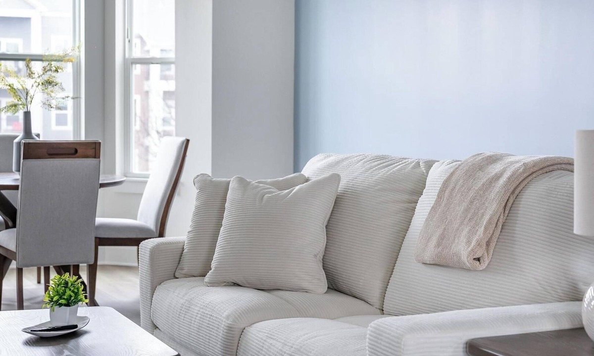 Lee's Summit Apartment | Landing | Stylish 3BD in Lee's Summit