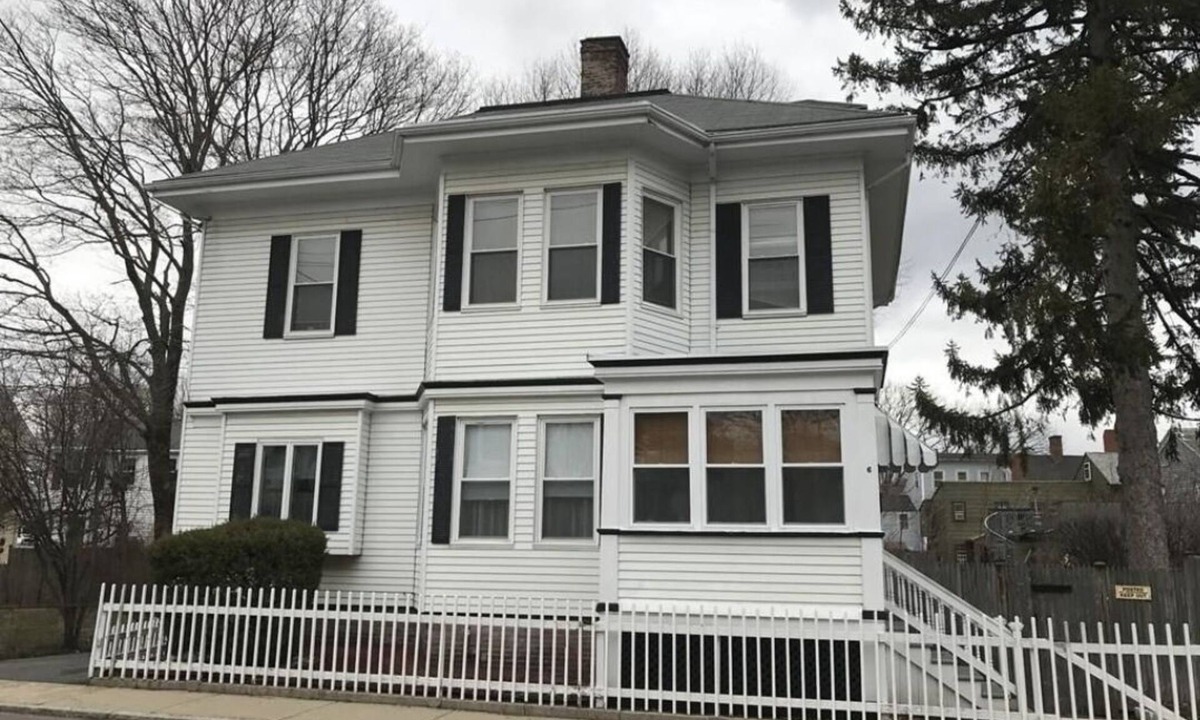 Salem House | Landmark Castle