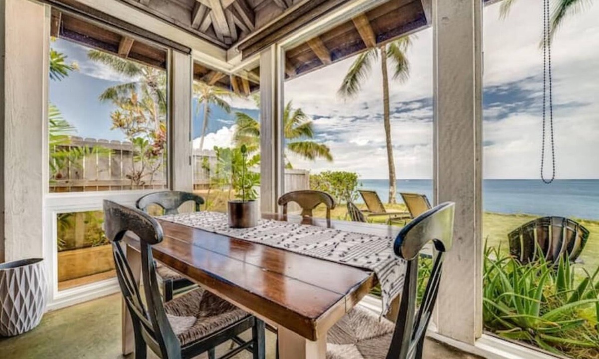 Kuau Cottage | Lani Paradise Oceanfront Cottage