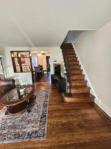 Primos Secane Apartment | Lansdowne Gem