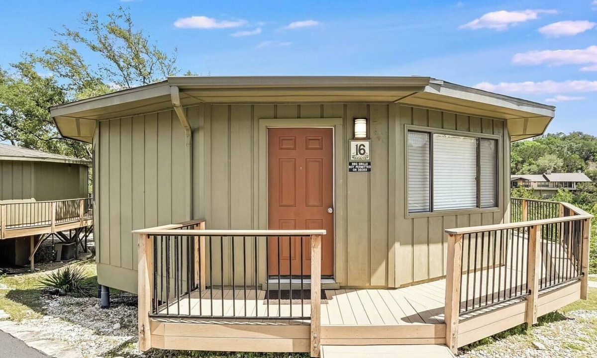 Lakeway Villa | Lantana #16 - Woodland Treehouse with Spa & Pool Access