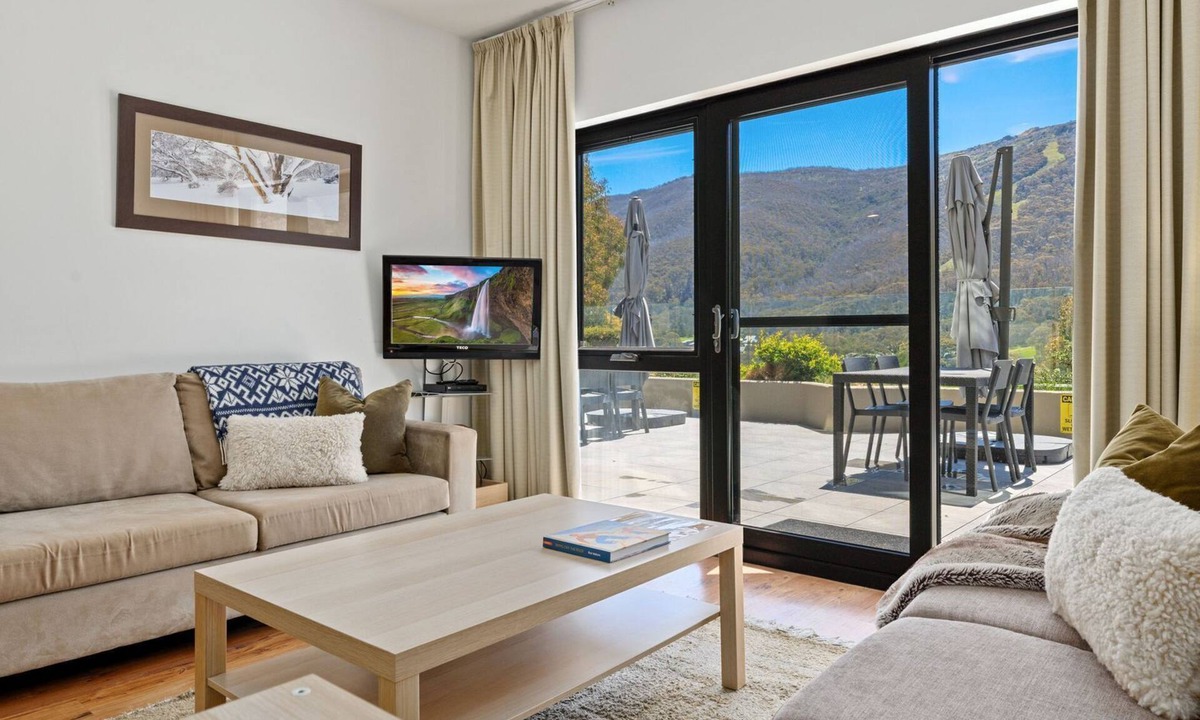 Thredbo Apartment | Lantern 15 Terrace with mountain views