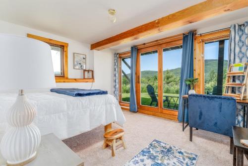 Eastern Vermont House | Lany Mae's Getaways - 20 min to Stowe - NO extra fees