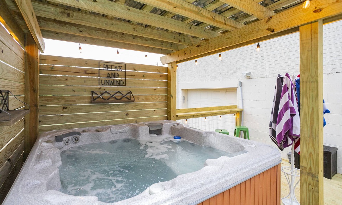 Nashville House | Larchwood Retreat Cozy + Spacious Stay