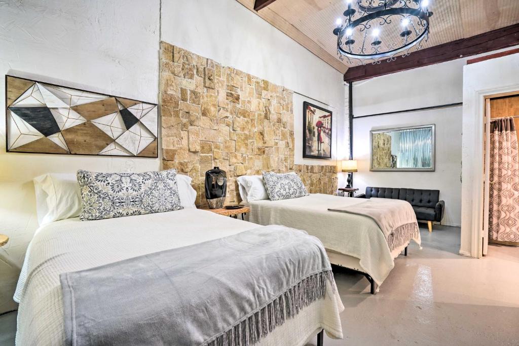 Western Division Apartment | Laredo Vacation Rental - Minutes From Attractions!