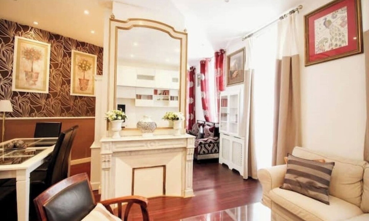 Prefecture Apartment | Large 4-room apartment