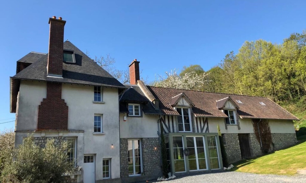 Trouville-sur-Mer House | LARGE 460 M2 COUNTRY HOUSE WITH GARDEN AND SEA VIEW