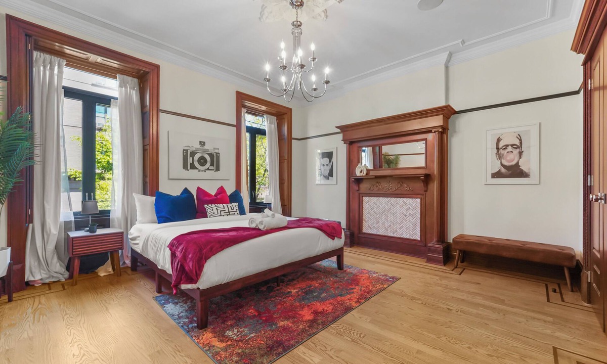 Hamilton Heights Apartment | Large 5br 3.5ba, Chef's Kitchen, Backyard