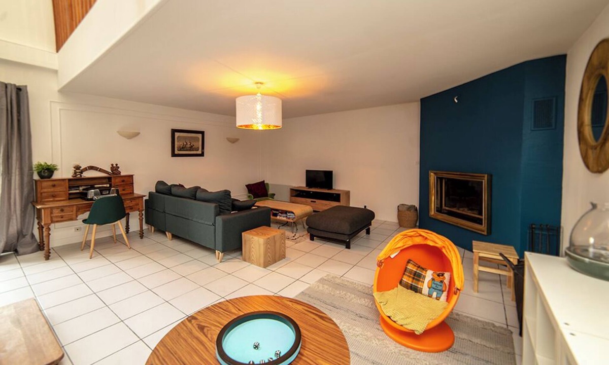 Langrune-sur-Mer House | Large 8-person vacation home, 5 minutes' walk from the sea.