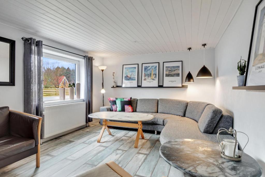 Lokken House | Large And Newly Renovated Holiday Home In Cozy Ingstrup