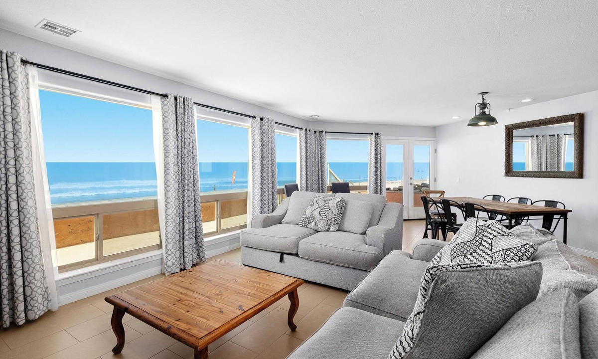 Imperial Beach Apartment | Large Beachfront 3 Bedroom Condo
