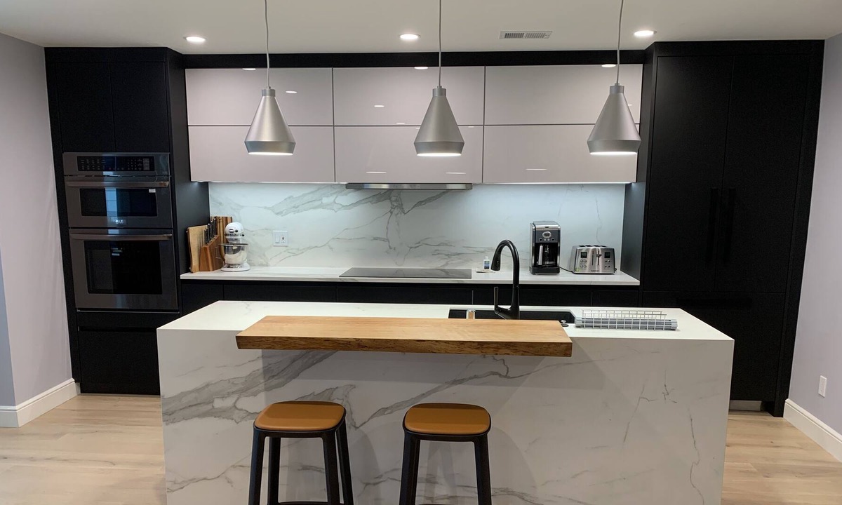 Inner Richmond House | Large Beautiful Home in Desirable Lake District