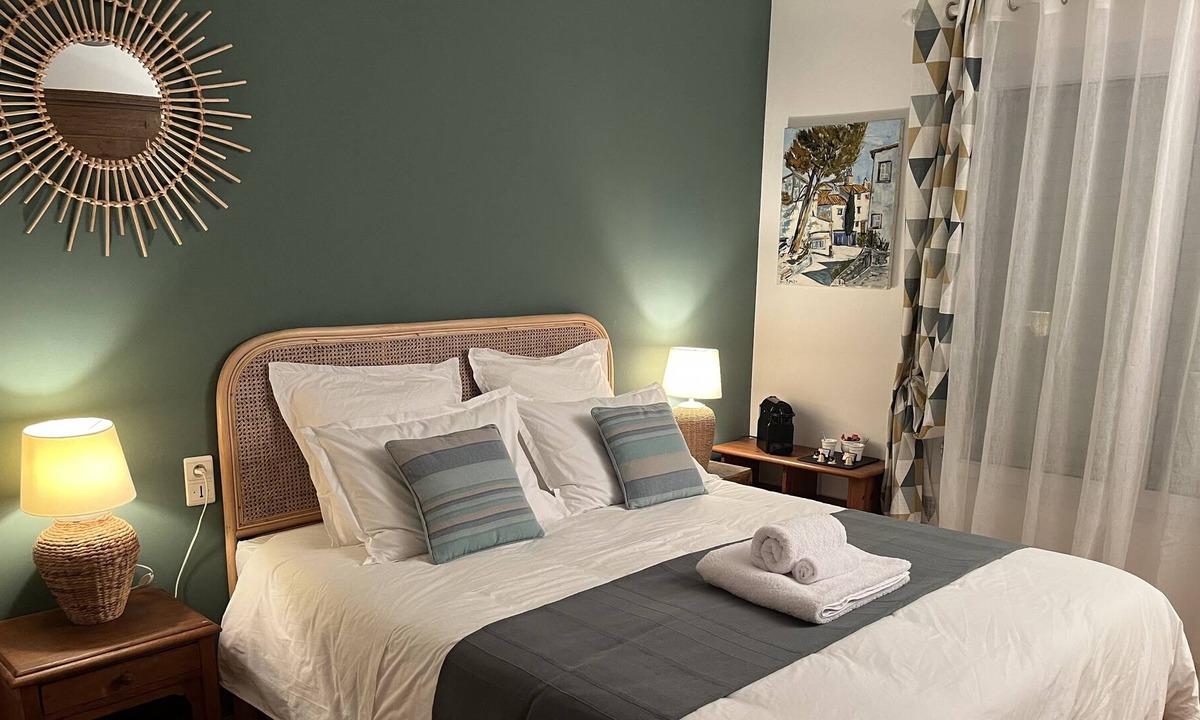 Villeneuve-la-Riviere Bed & Breakfast | Large bed and breakfast, 10 'from Perpignan