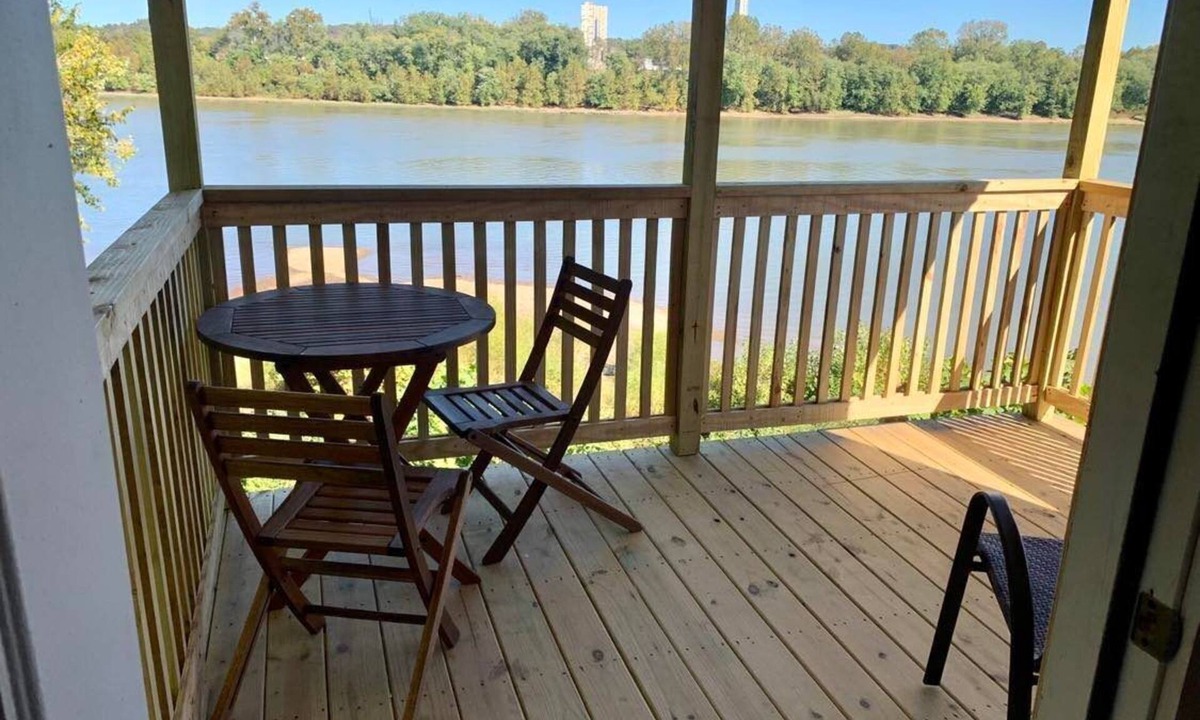 Apple Grove Cabin | Large Cabin with Stunning View - Fire Pit, Relax & Unwind