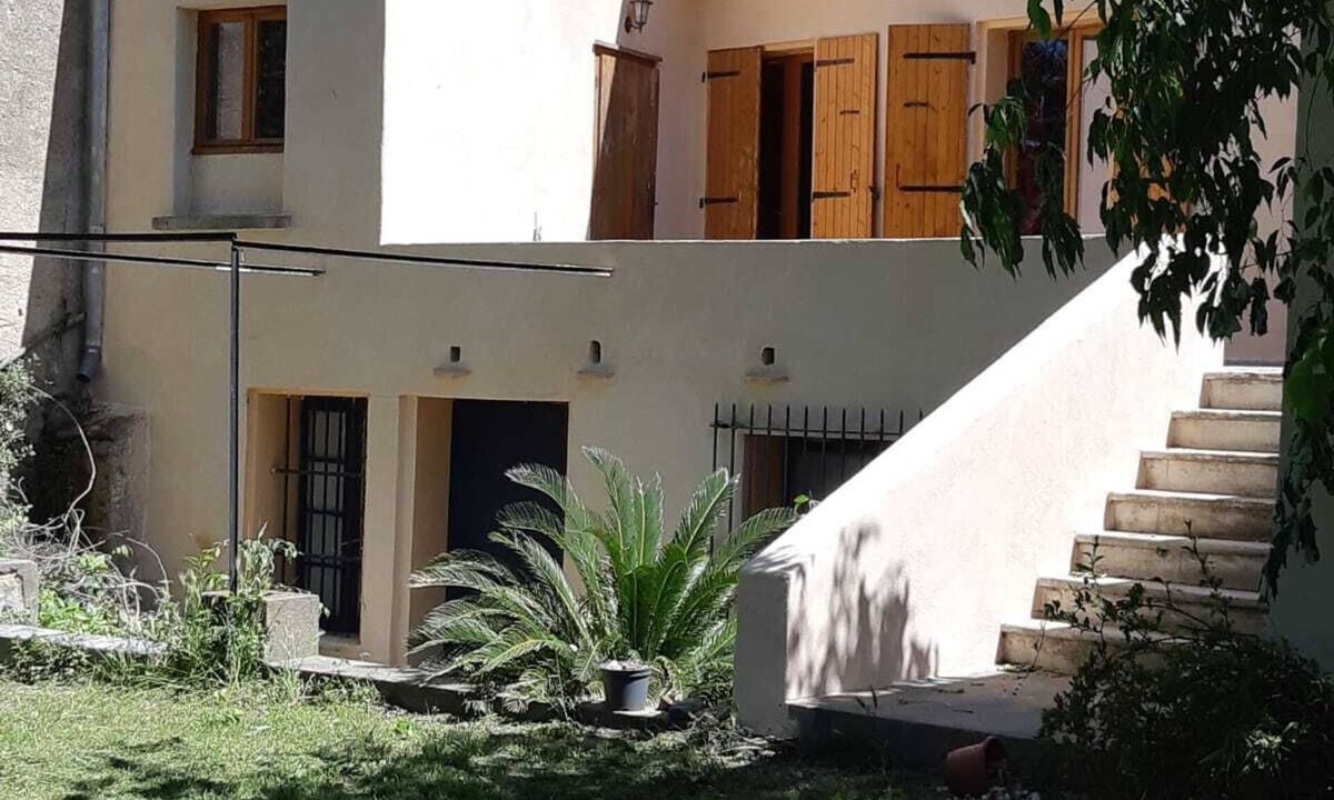 Sorede House | Large Catalan house with all comforts, WIFI fiber), with large independent garden