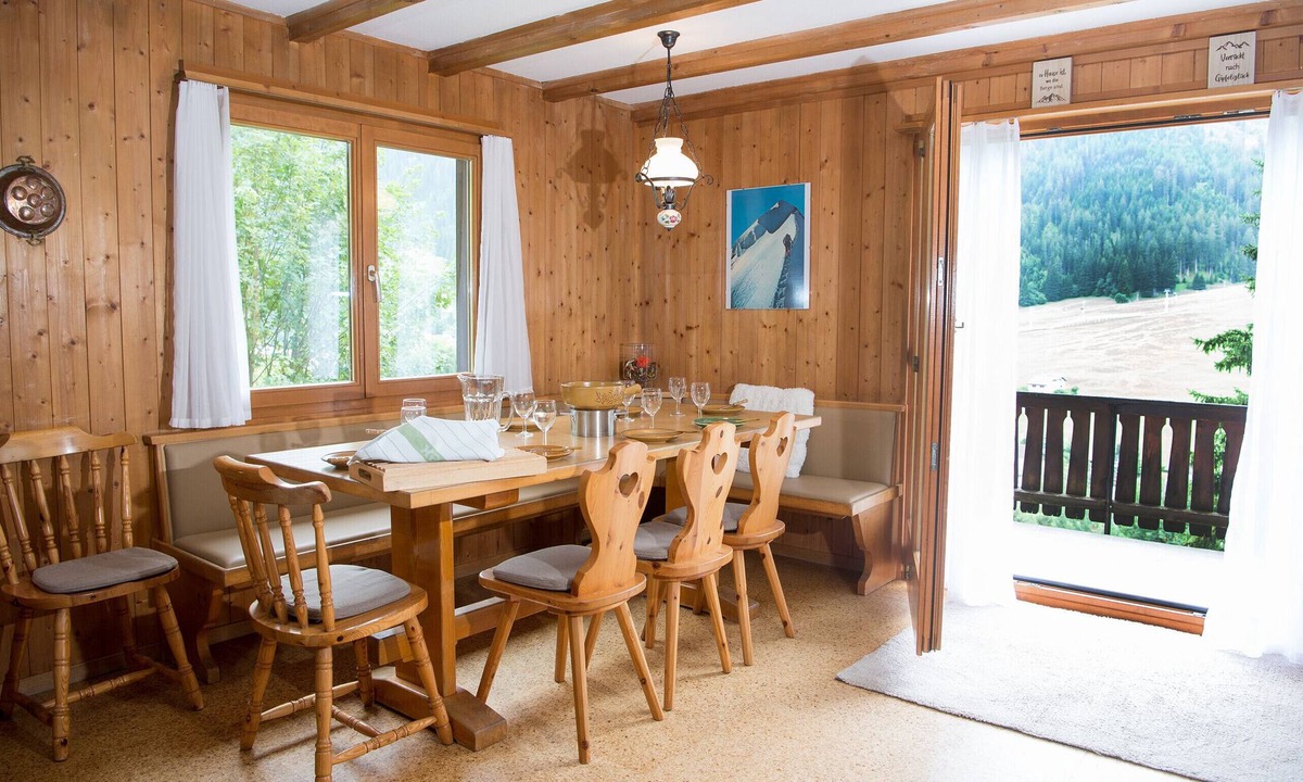 Parpan Ski Chalet | Large chalet with panoramic views