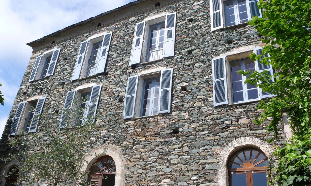 Poggio-Marinaccio House | Large character house