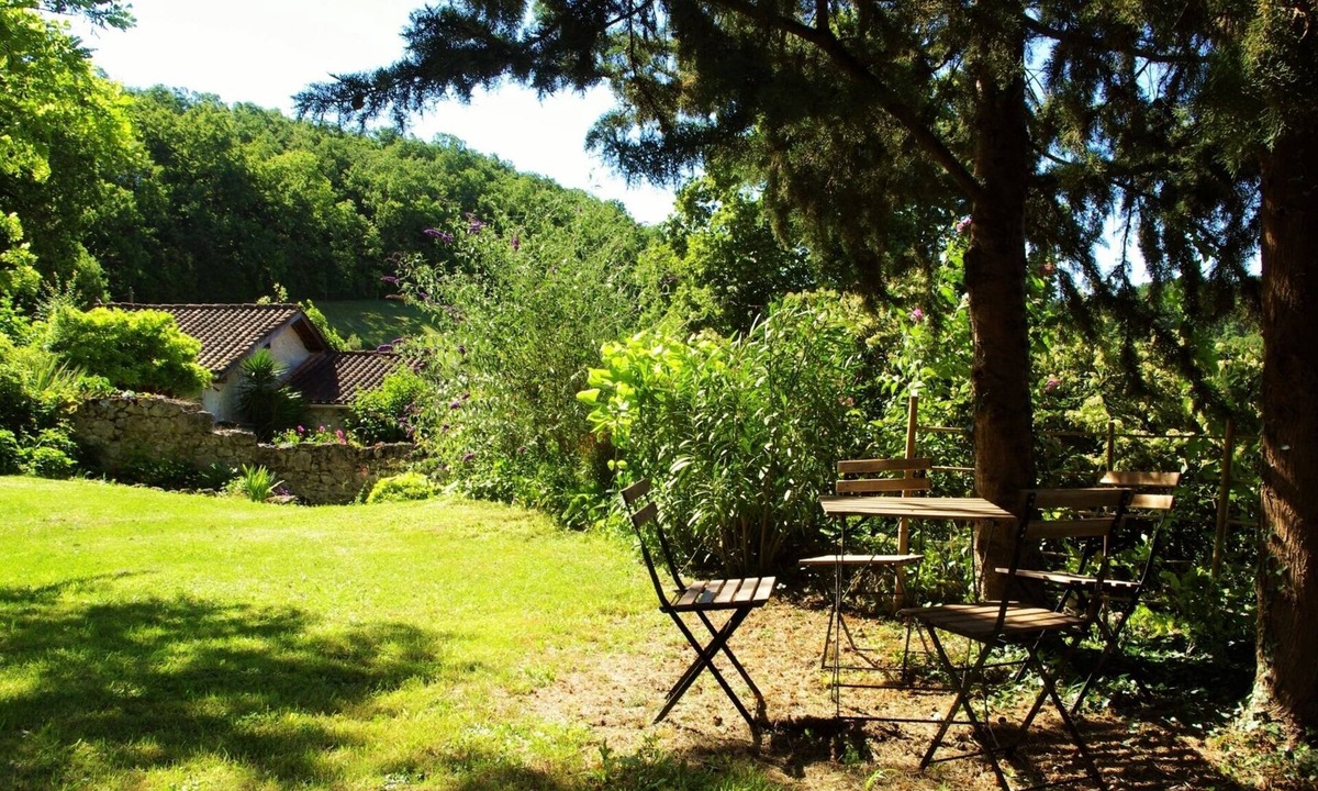 Dolmayrac House | Large character gîte, sleeps 6. Absolute calm