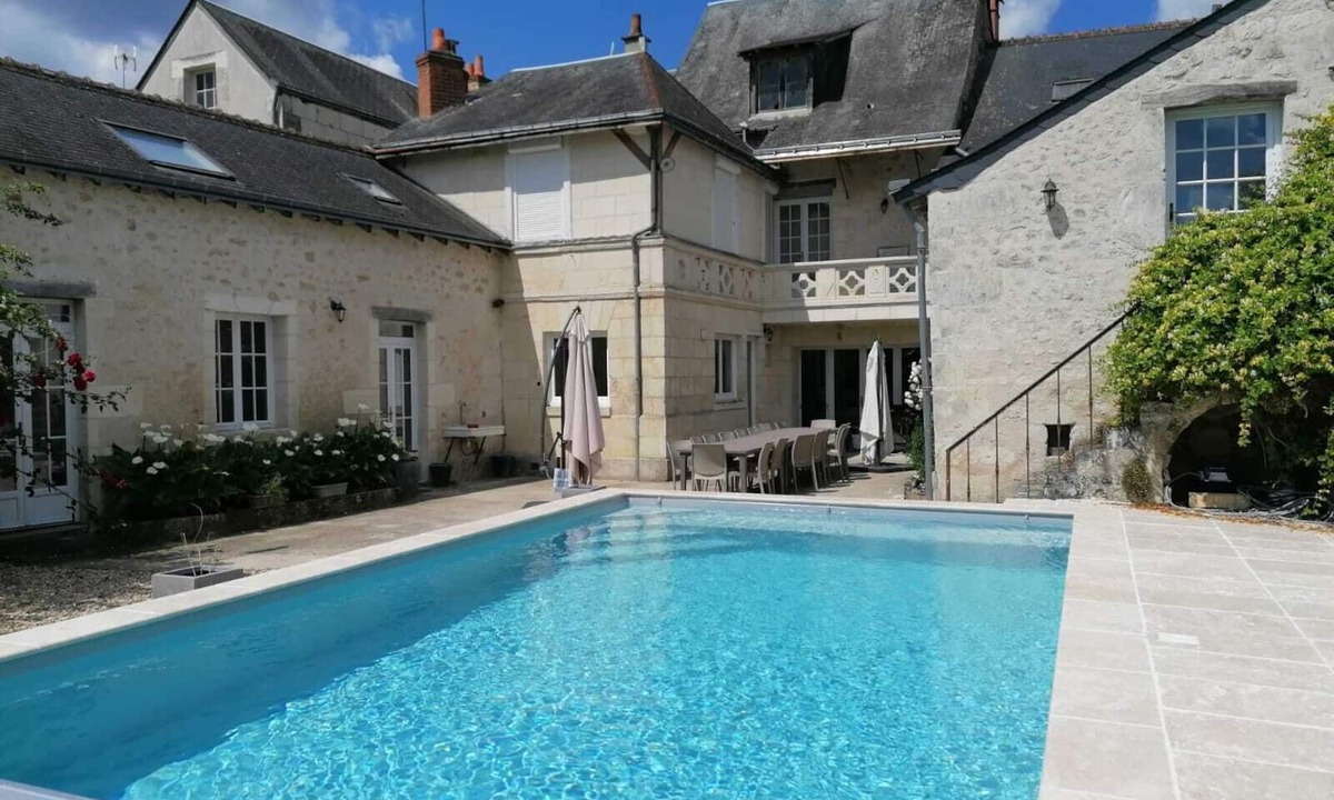 Cheille House | Large charming house between town and countryside