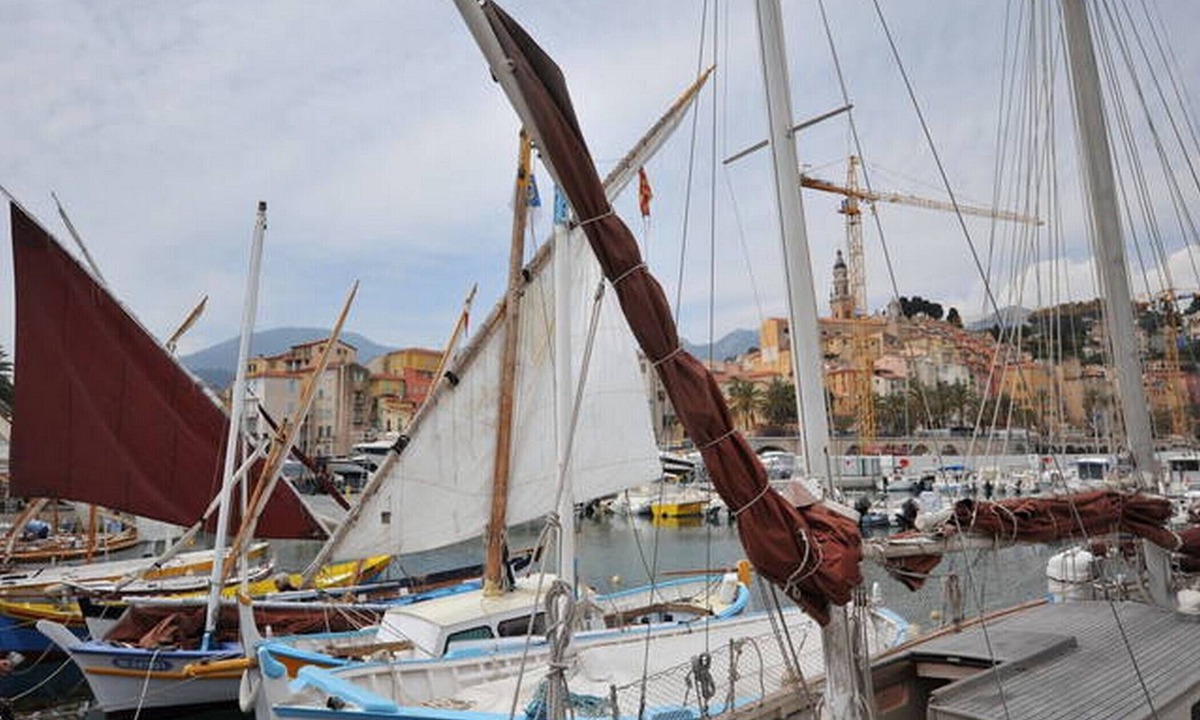 Menton Apartment | Large, charming studio with terrace overlooking the beach, old town and port