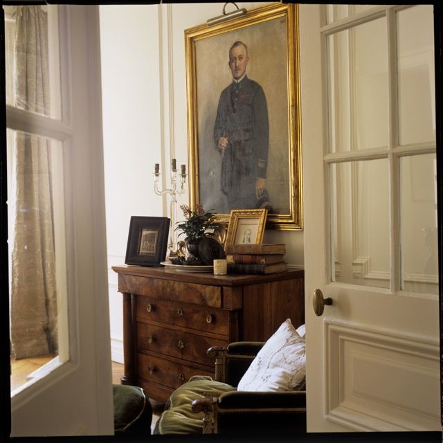 Arsenal Apartment | Large Classic Luxury Marais Pied-a-Terre 3 bed/2 bath - up to 6 guests - AirCon