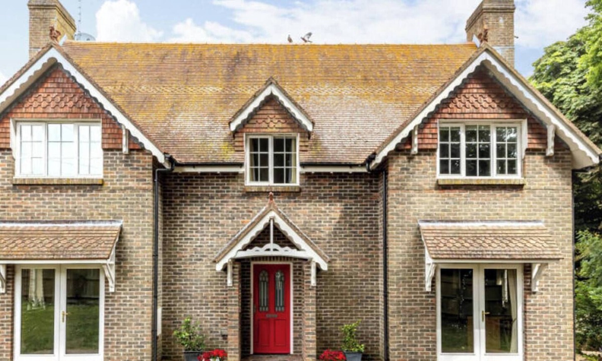 Holworth House | Large coastal cottage with spa and private pool