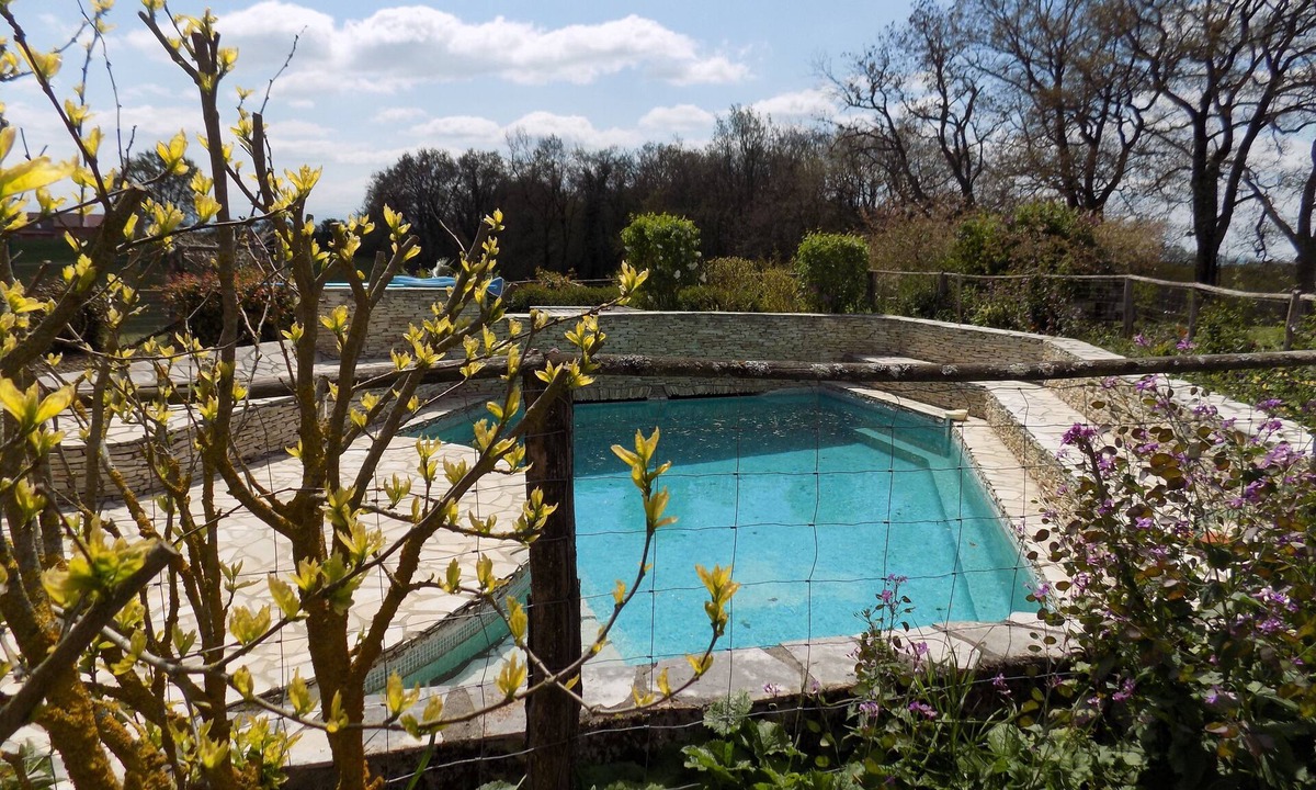 Marliac House | Large cottage, swimming pool, tennis, spa, bowling