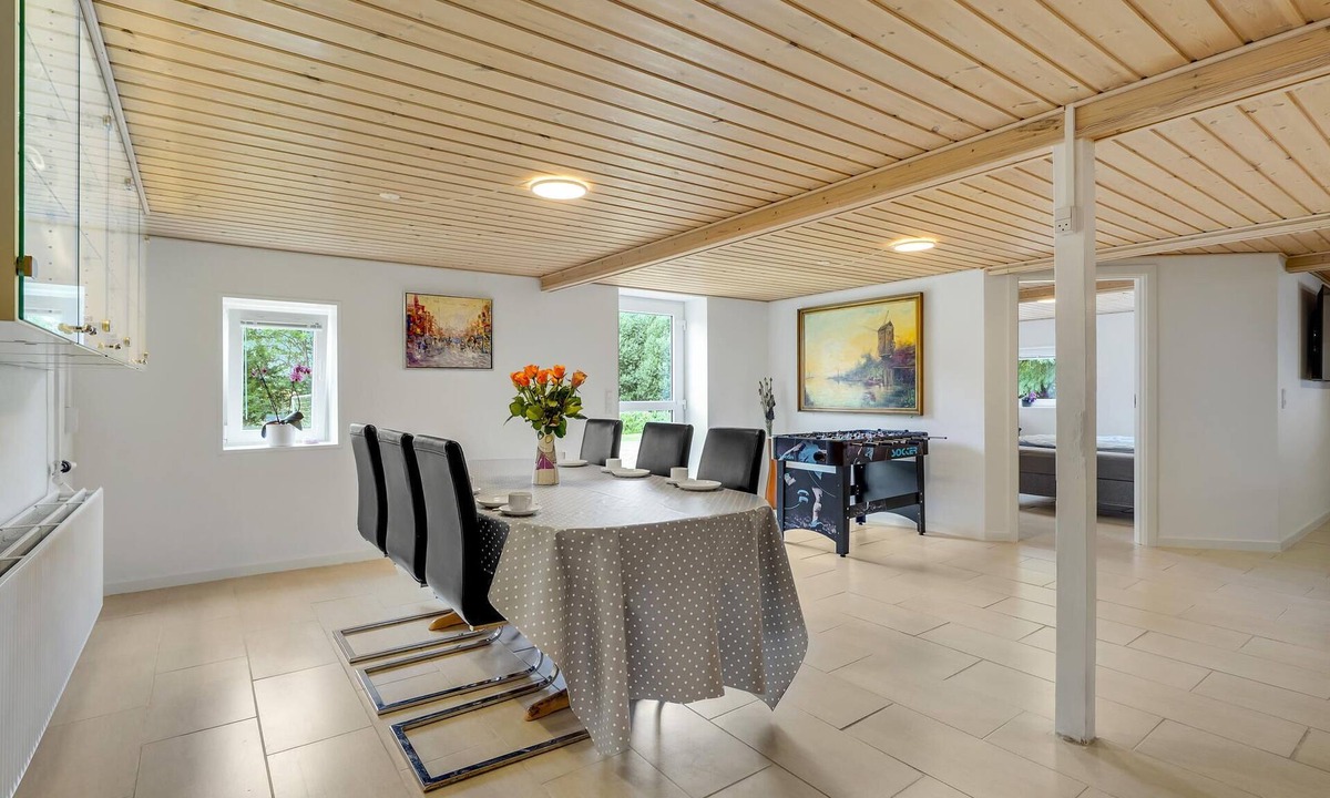 Molby House | Large cottage with table tennis and several, family-friendly activities.