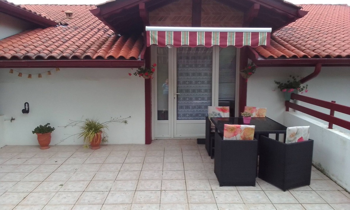 Beyrie-sur-Joyeuse Apartment | Large country apartment