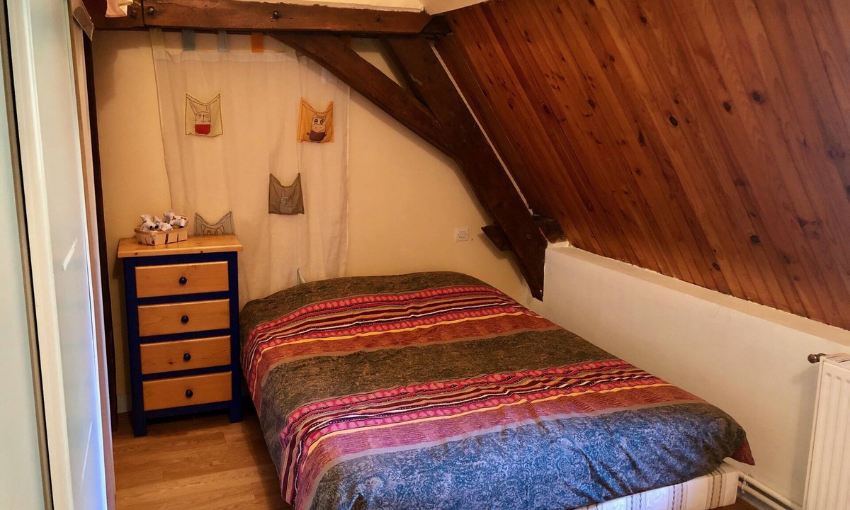 Nyoiseau House | Large country house