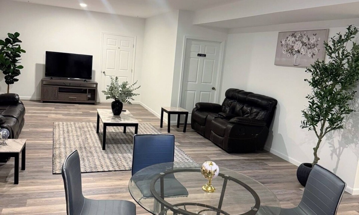 Bryans Road Apartment | large cozy 2 bedroom and 1 bathroom basement apartment with an External Entry