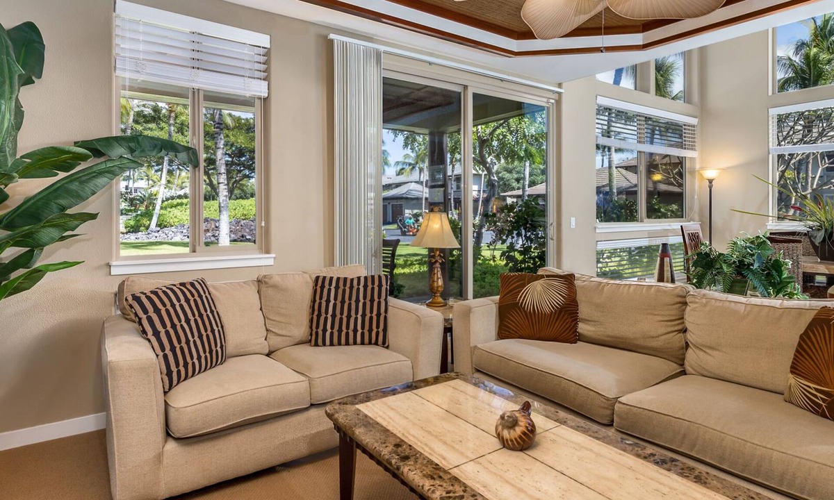 Kamuela Condo | Large End Unit - Special Pricing - Luxurious 3 Bedroom/3 Bath Town Home
