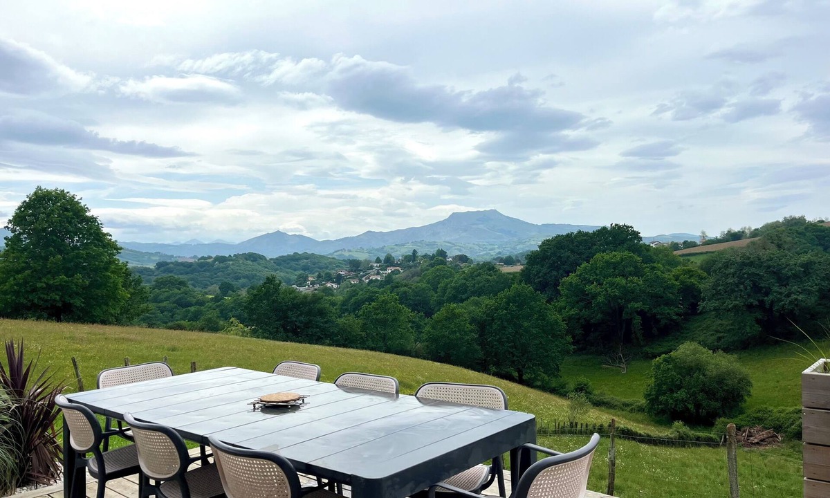 Souraide Apartment | Large family apartment 145m² - quiet & nature