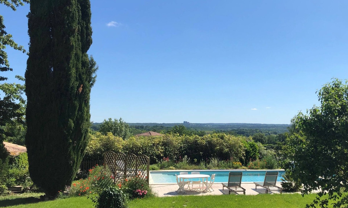 Devillac House | Large family home with private pool